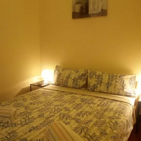 4 You Quarto em Acomodações Particulares *